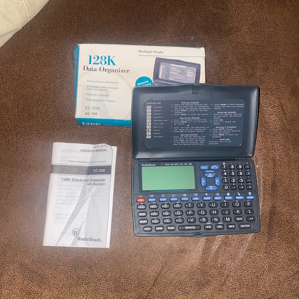 RADIO SHACK 128K DATA ORGANIZER EC-299  RARE VINTAGE